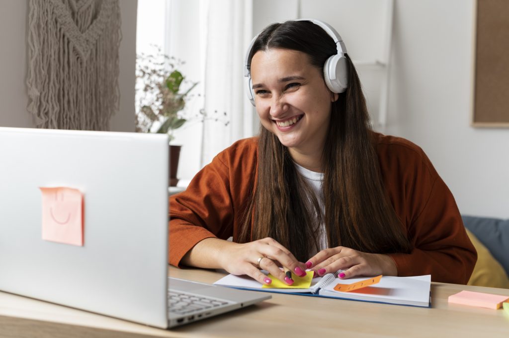 Aulas Online: 5 Dicas Para Manter a Atenção